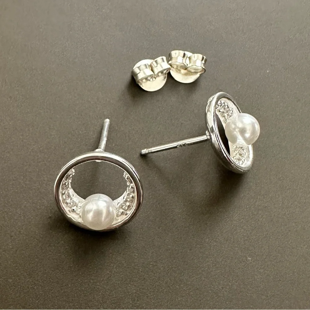 Sterling Silver Pearl Stud Earrings